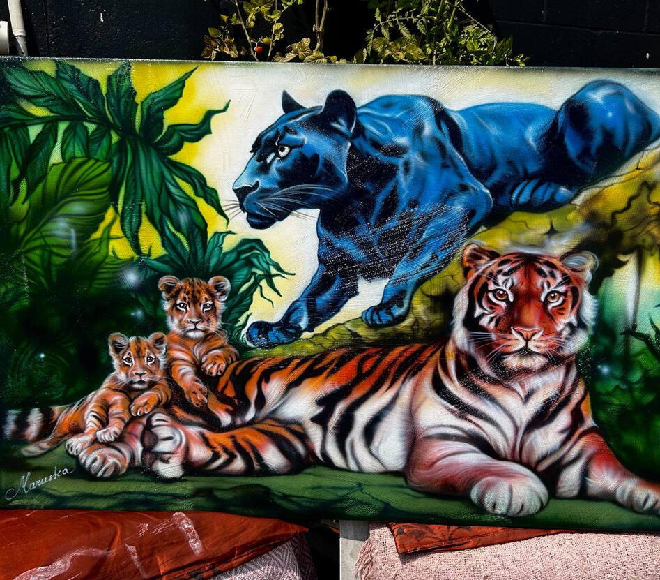 |Furry Wildlife 🐅| Price: $450 Size: 24" x 36" Availability: Available ORDER