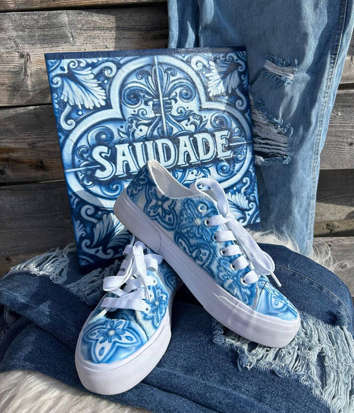 |Saudade Soles 💙| Price: $450 Size: 24" x 36" Availability: Available ORDER